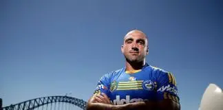 Mannah re-signs for a further three years