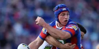 Knights veteran recommits to club