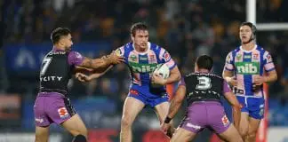 Rabbitohs sign Knight, Denniss