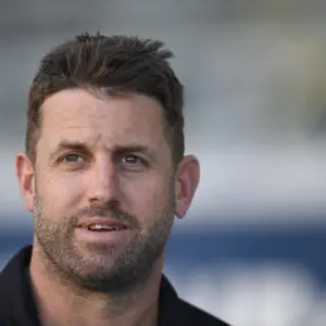 Hannay to remain at Sharks in 2022