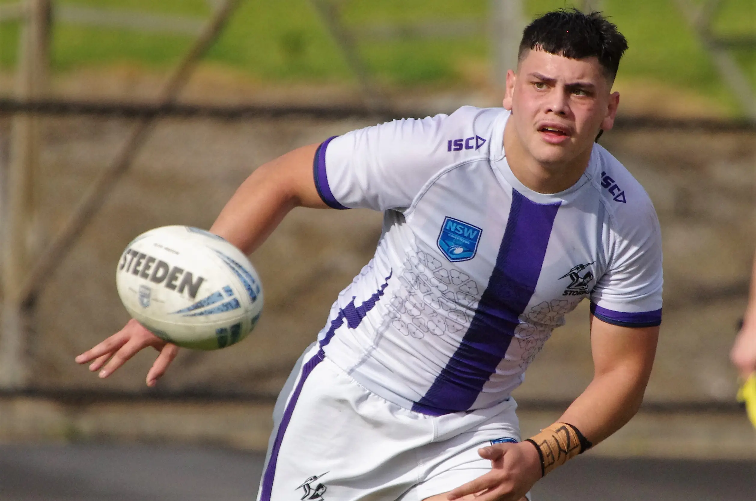 Talented U19s QLD five-eighth earns maiden NRL contract