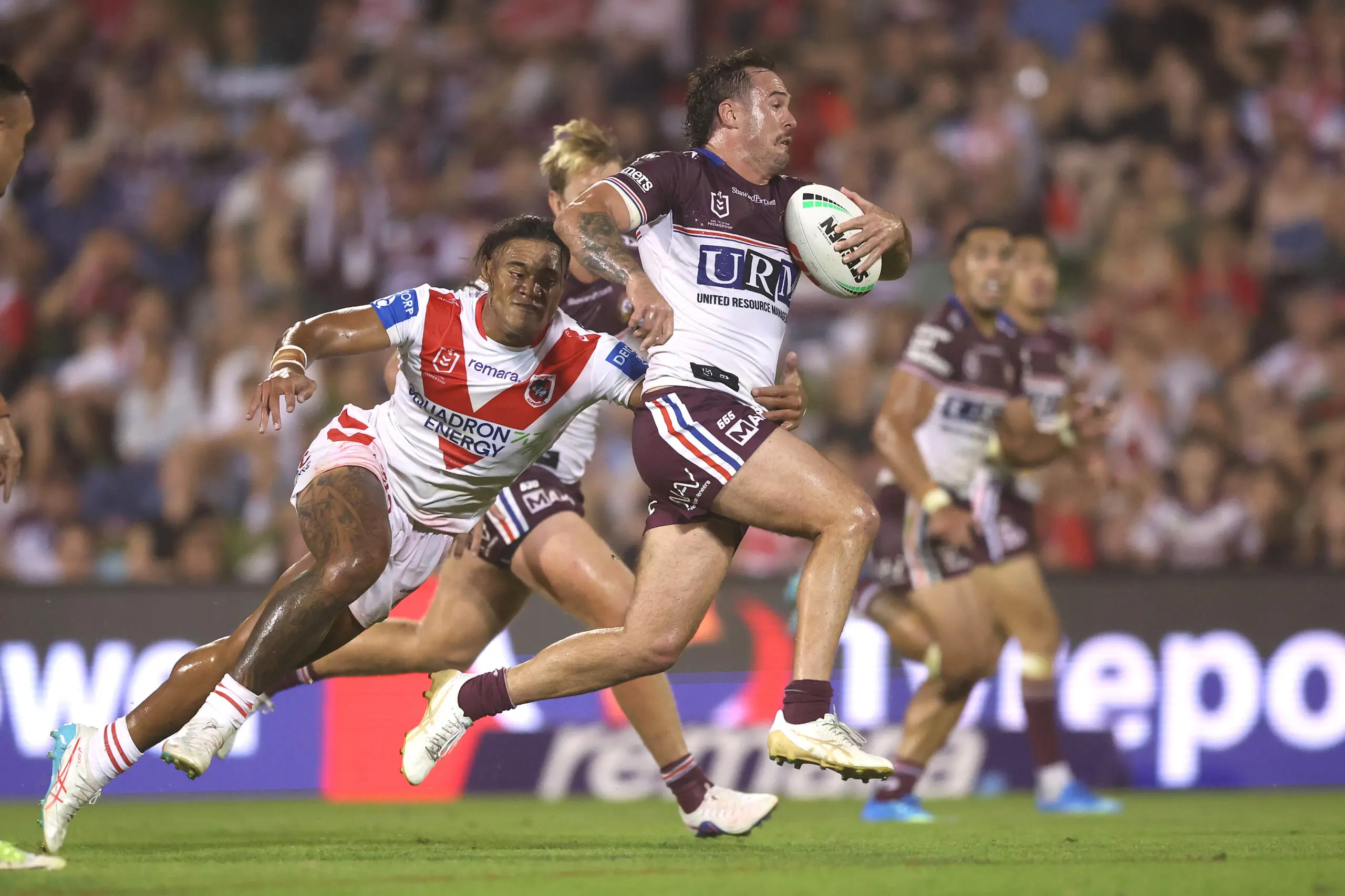WOLLONGONG, AUSTRALIA - APRIL 10: Kobe Hetherington of the Sea Eagles makes a break during the round six NRL match between St George Illawarra Dragons and Manly Sea Eagles at WIN Stadium, on April 10, 2026, in Wollongong, Australia. (Photo by Mark Metcalfe/Getty Images)