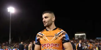 Wests Tigers forward chasing early return after MCL injury SYDNEY, AUSTRALIA - APRIL 23: Alex Twal of the Wests Tigers celebrates after winning the round eight NRL match between the Wests Tigers and Canberra Raiders at Leichhardt Oval on April 23, 2026 in Sydney, Australia. (Photo by Cameron Spencer/Getty Images)