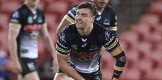 Panthers re-sign Wayde Egan