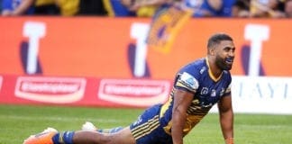 Michael Jennings set to stay at Parramatta as club's hopes of landing Matt Lodge fade