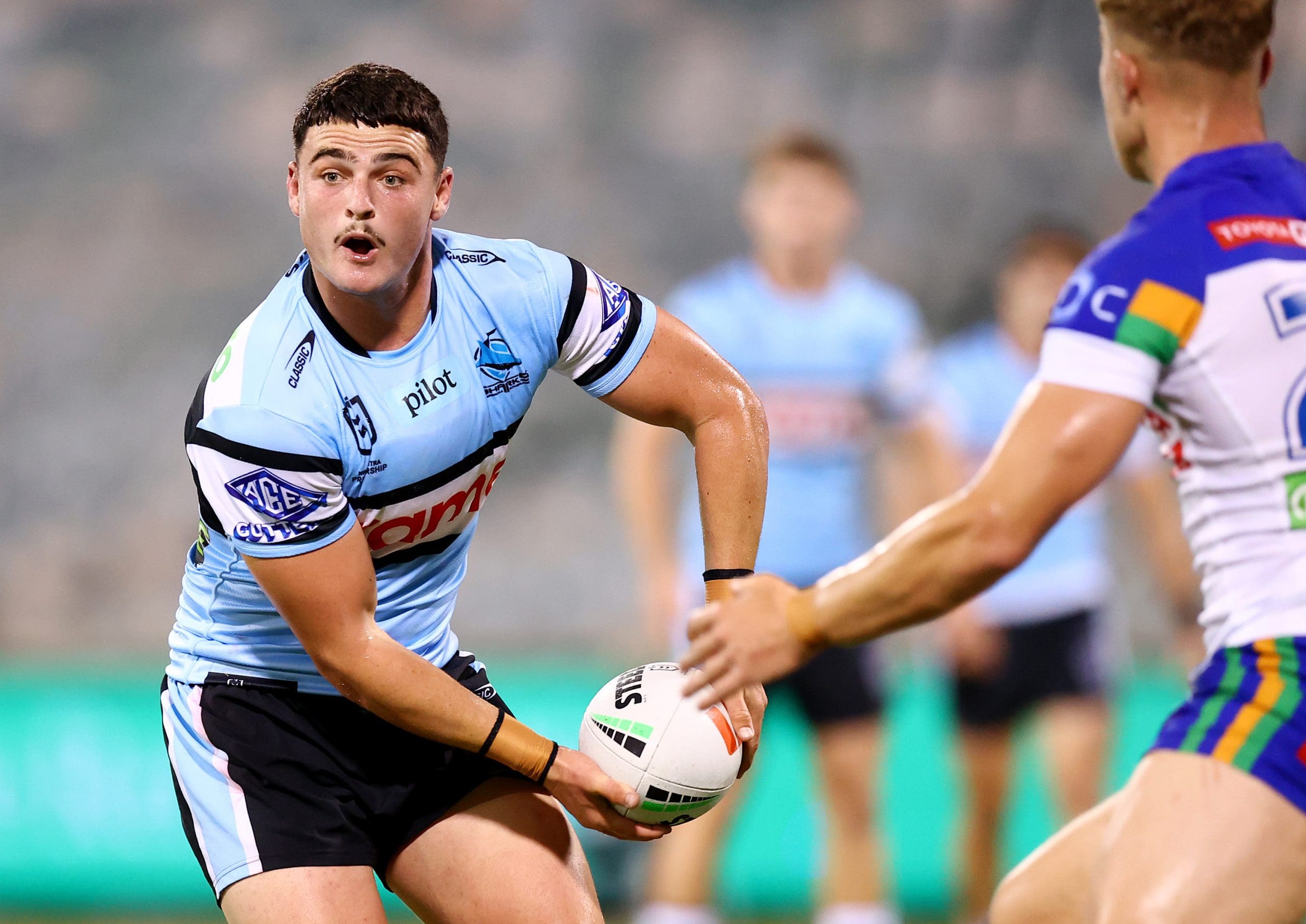 Cronulla Sharks re-sign rising star on new deal
