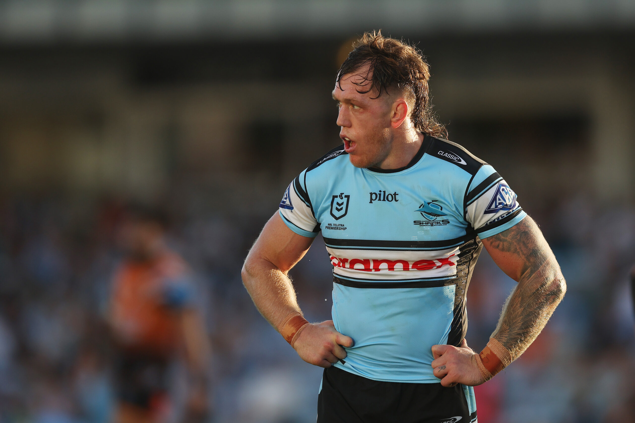 English club confrims signing of Sharks forward