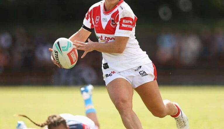 Dragons outside back to remain at the club in 2027