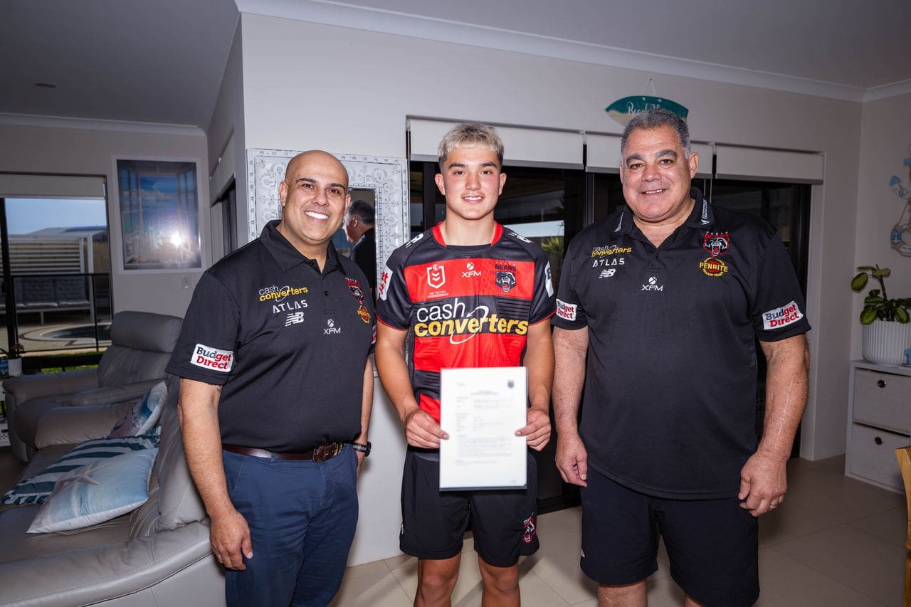Perth Bears make history with landmark signing of local teenage star